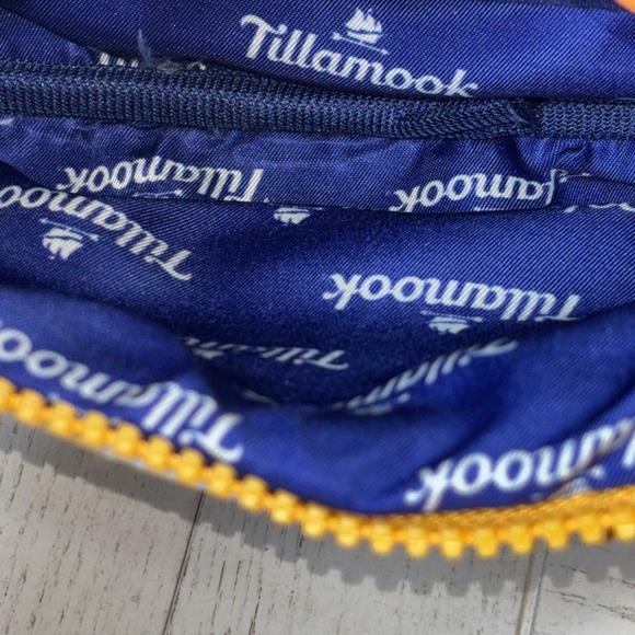 Tillamook Creamery "Colby Jack Cheese" Fanny Pack Souvenir, Travel. - Picture 4 of 8